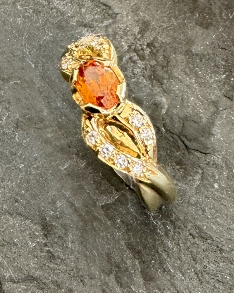 Mandarin - Granat Ring 585 GG